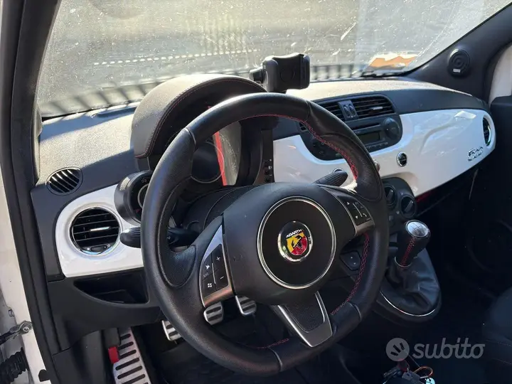 Abarth 500 2012 photo 3