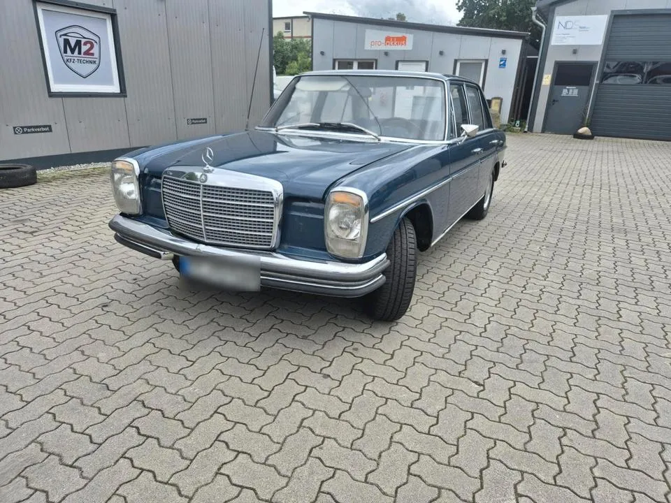 Mercedes-Benz W114