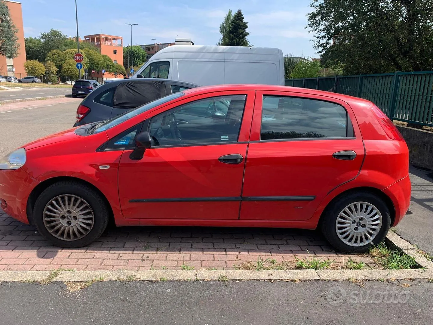 Fiat Grande Punto 2007 photo 2