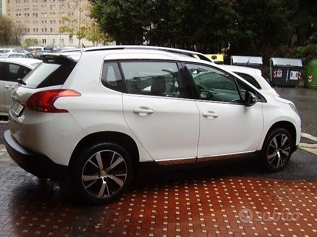 Peugeot 2008 2016 photo 2