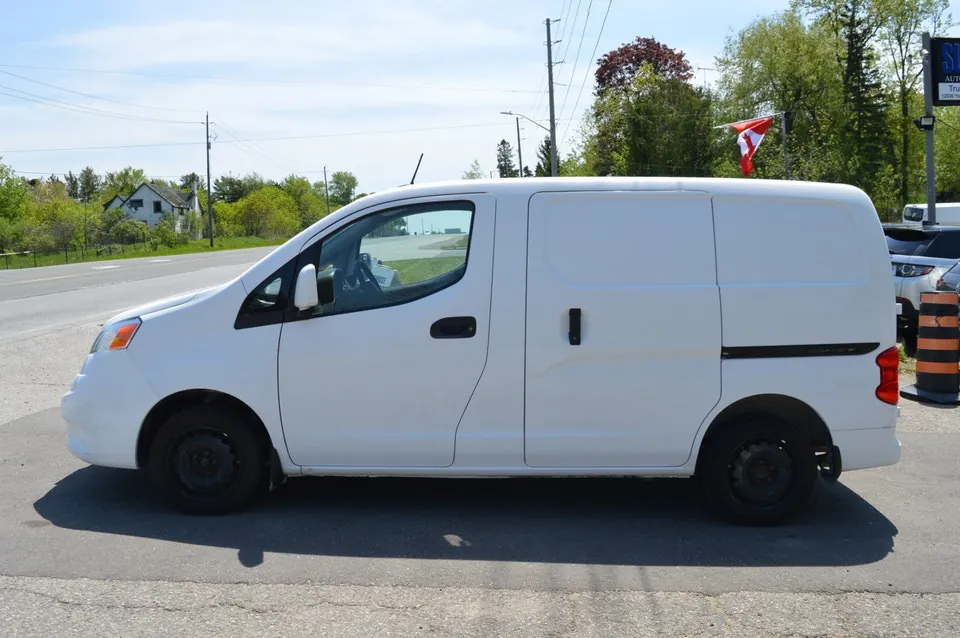 Nissan Nv200 2017 photo 2