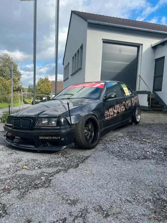 BMW E36