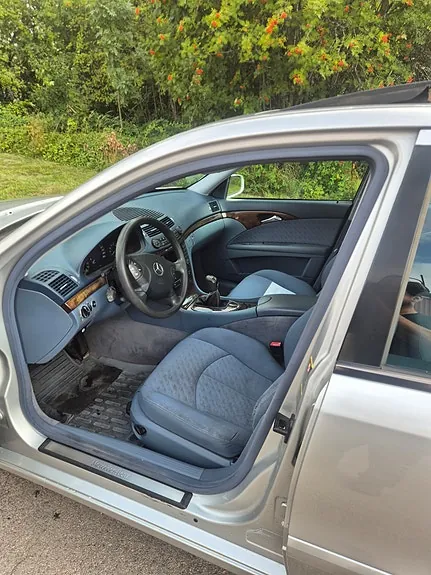 Mercedes-Benz E200 2003 photo 5