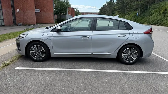 Hyundai Ioniq 2020 photo 3