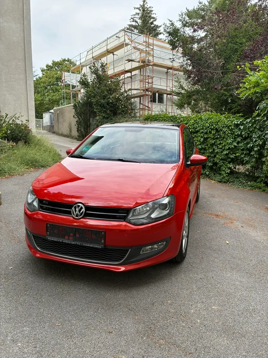 Volkswagen Polo 2012 photo 3
