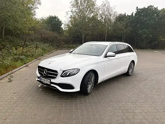 Mercedes-Benz E 220 D