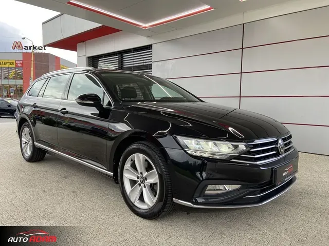 Volkswagen Passat Variant 2023 photo 2