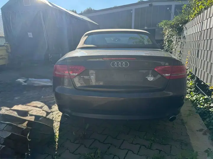 Audi A5 Cabriolet 2011 photo 4