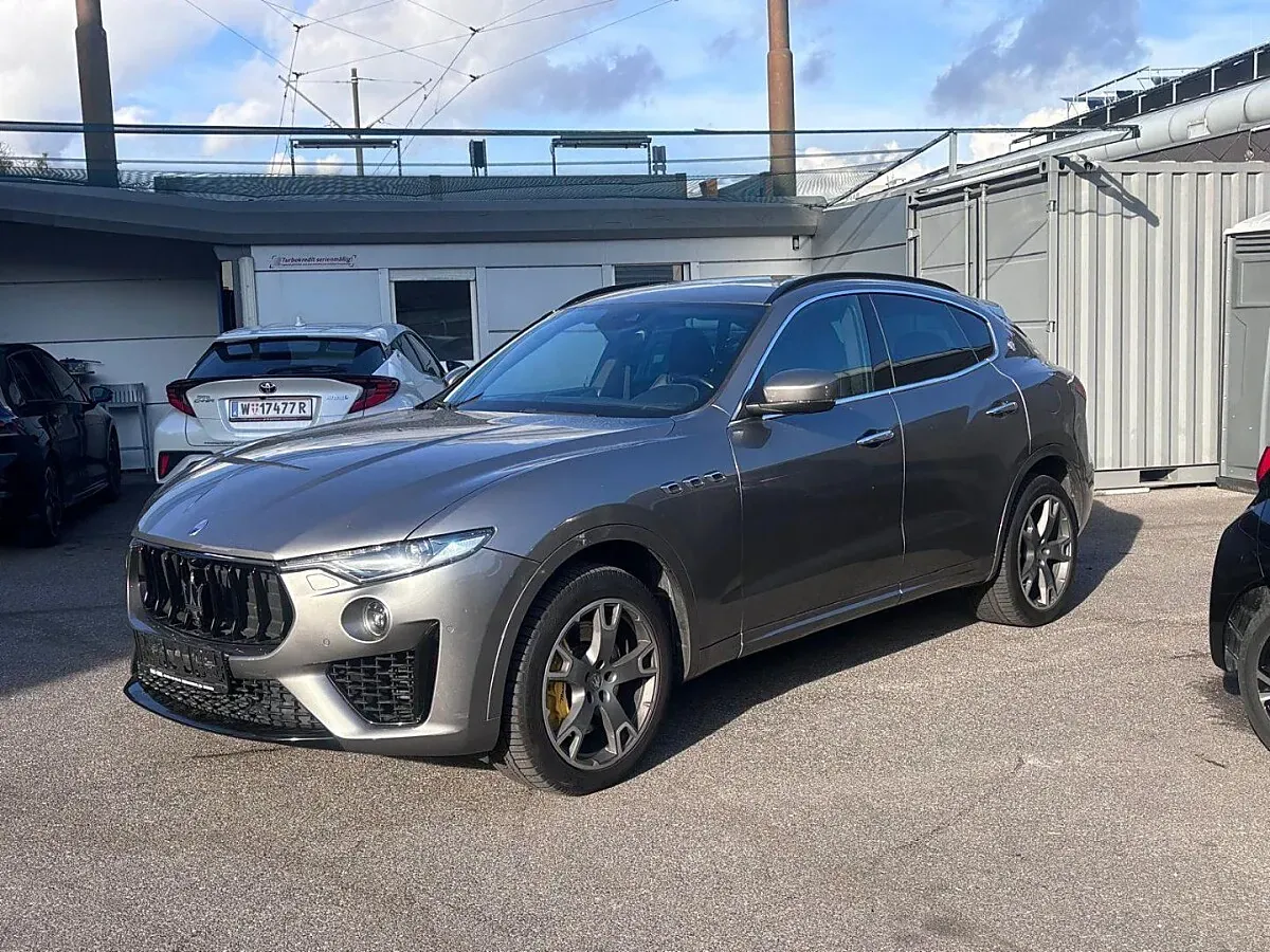 Maserati Levante 2017 photo 3