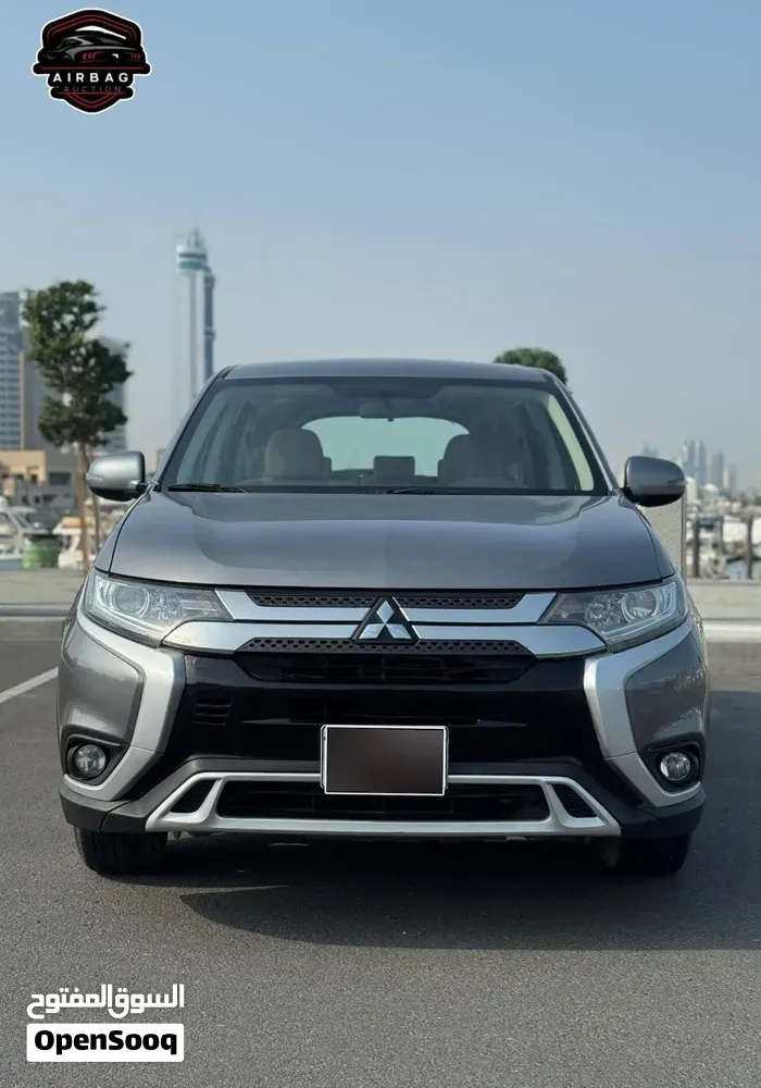 Mitsubishi Outlander 2019 photo 2