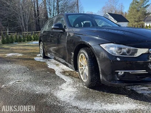 BMW 3 Series 2013 photo 2