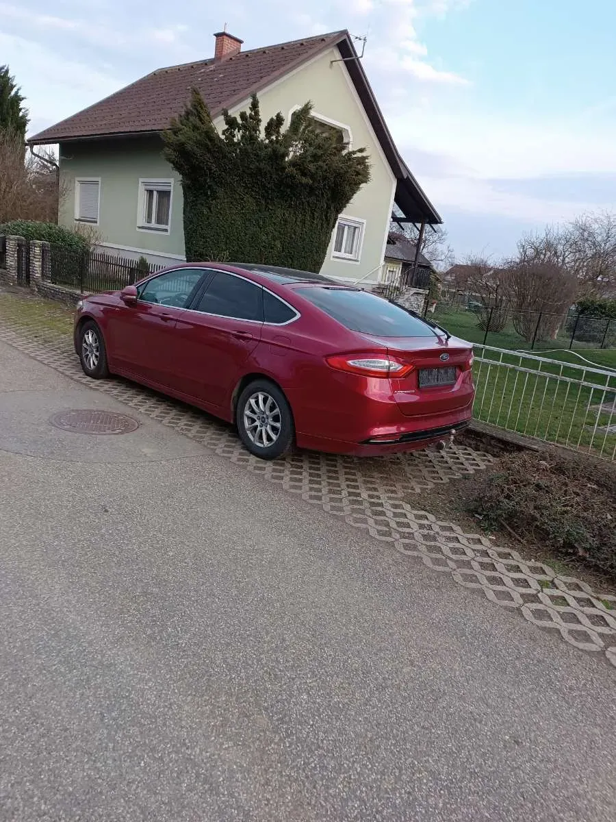 Ford Mondeo 2015 photo 3