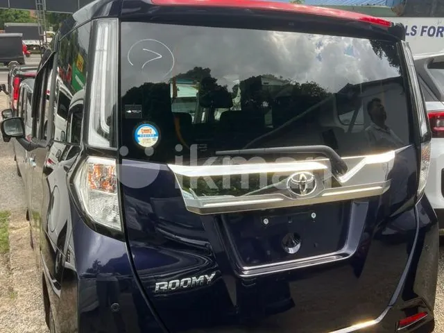Toyota Roomy 2023 photo 2