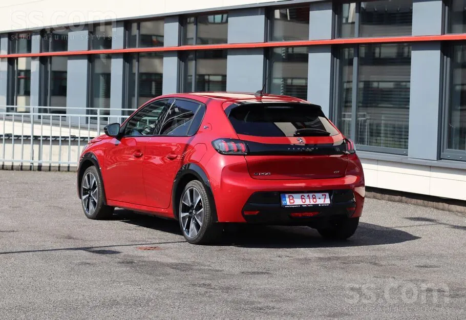 Peugeot E208 2021 photo 4