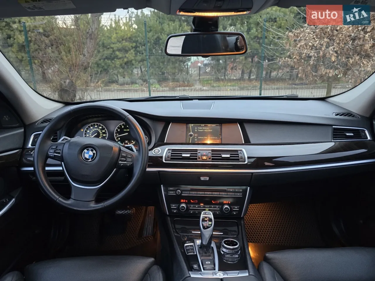 BMW 5 Series Gt 2010 photo 2