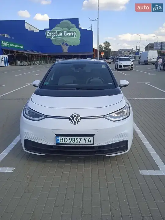 Volkswagen Id.3 2021 photo 2