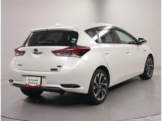 Toyota Prius Hybrid G Package 2016 photo 3