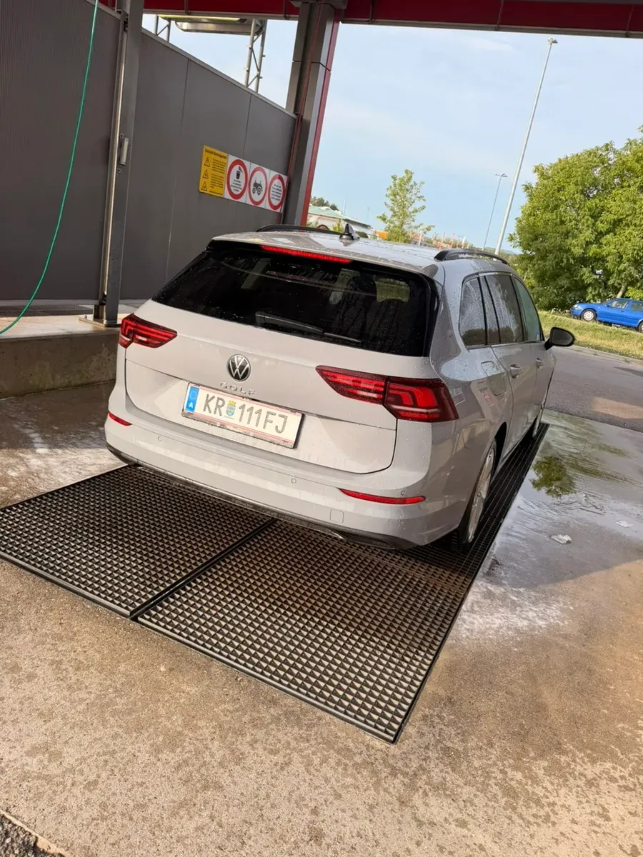 Volkswagen Golf 2024 photo 3