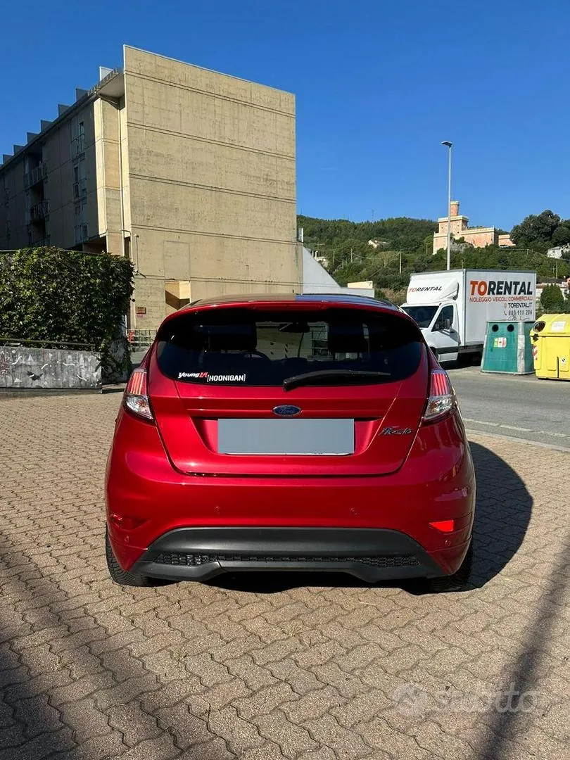 Ford Fiesta 2017 photo 2