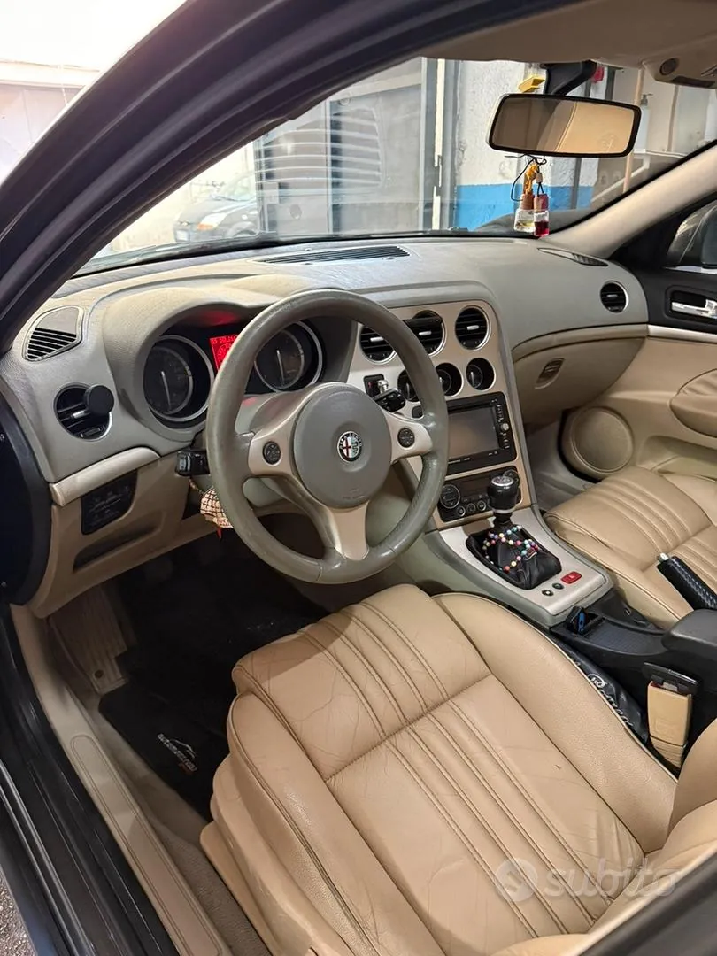 Alfa Romeo 159 2006 photo 5