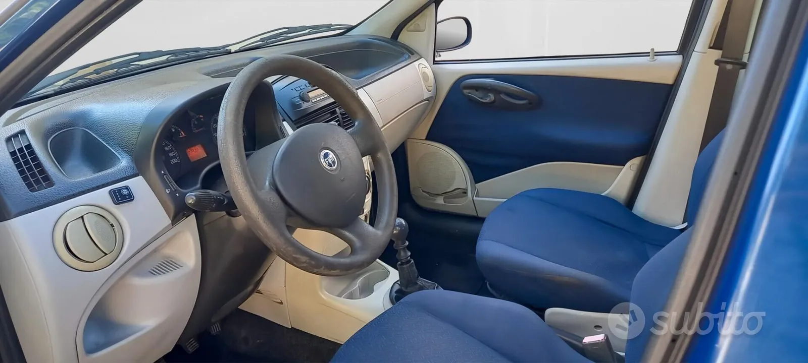 Fiat Punto 2004 photo 4