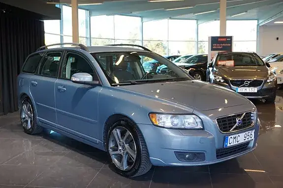 Volvo V50 2009 photo 2