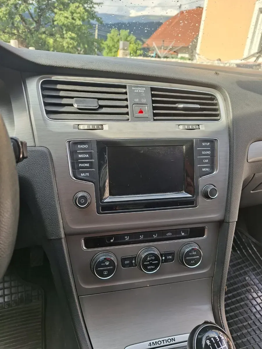 Volkswagen Golf 2014 photo 3