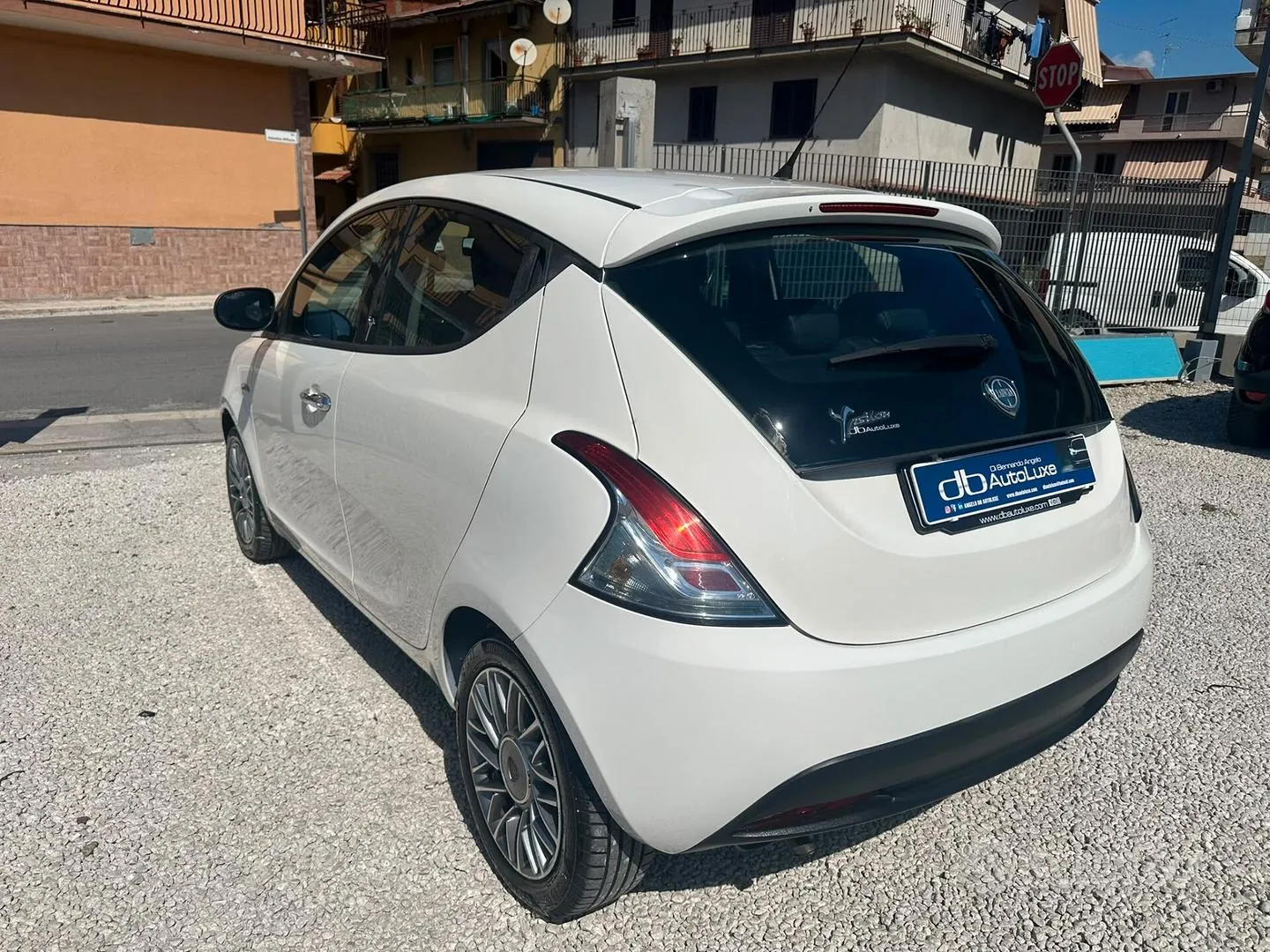 Lancia Ypsilon 2012 photo 4