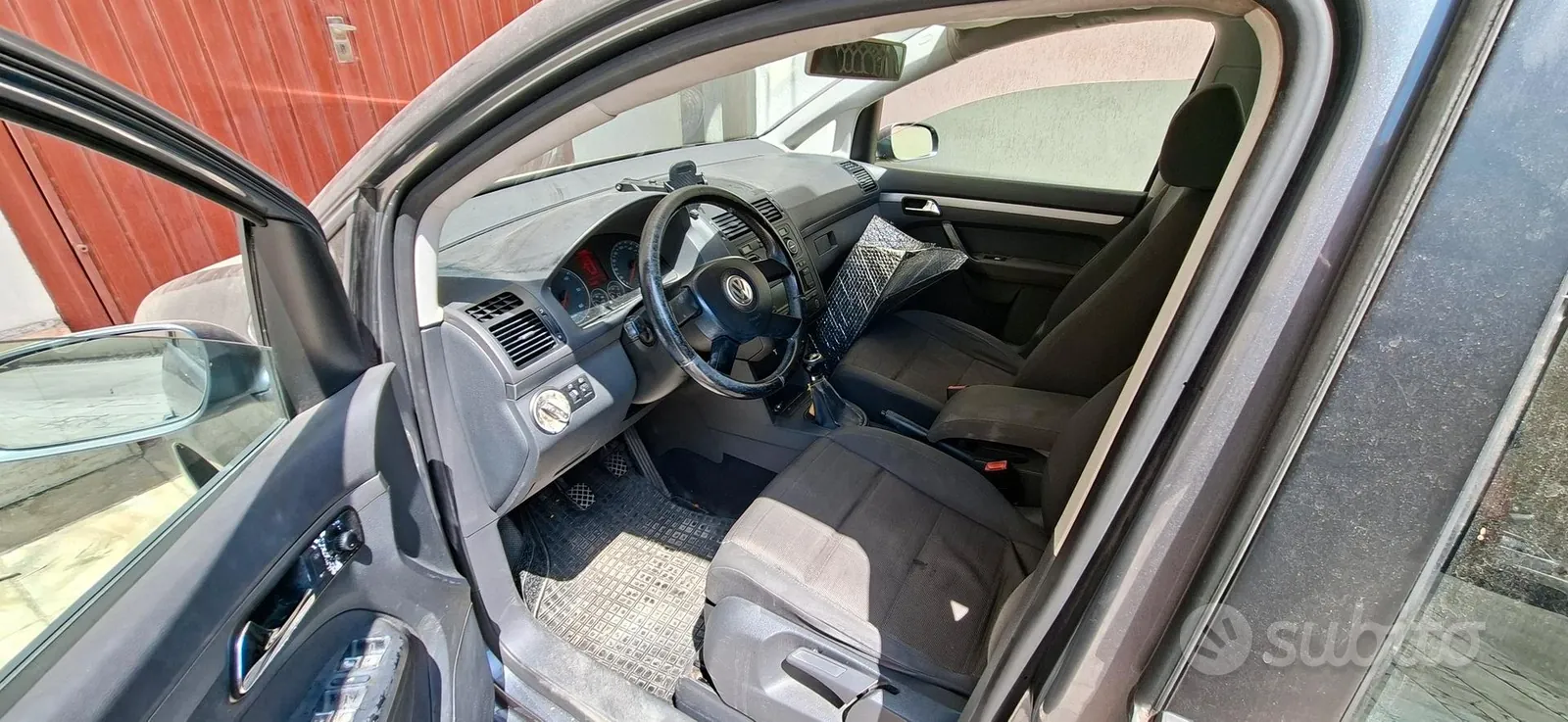 Volkswagen Touran 2006 photo 5