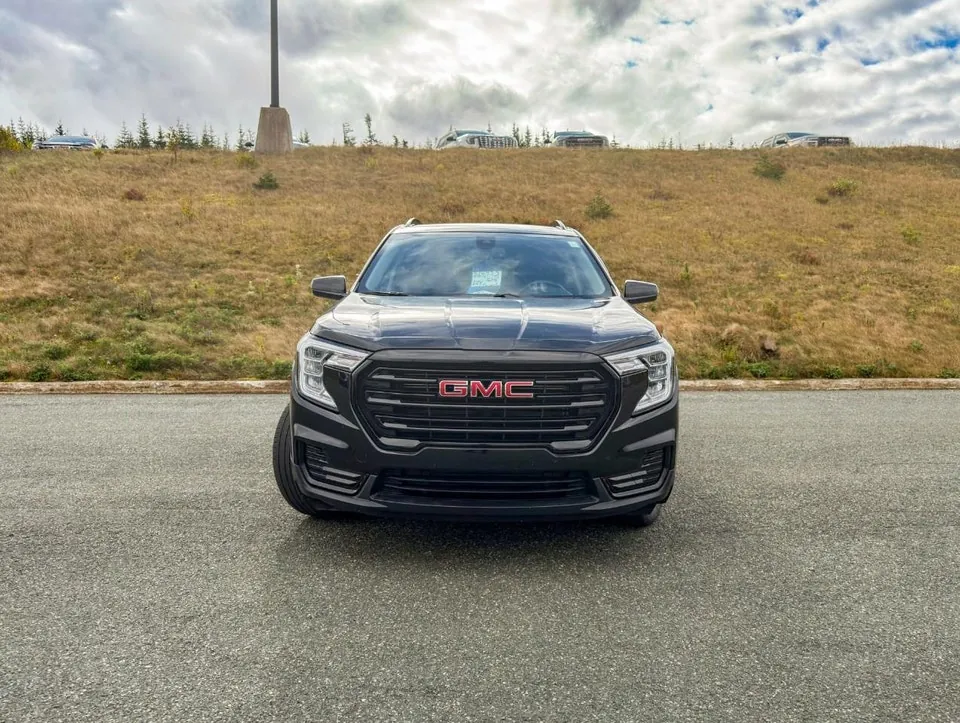 GMC Terrain 2024 photo 3