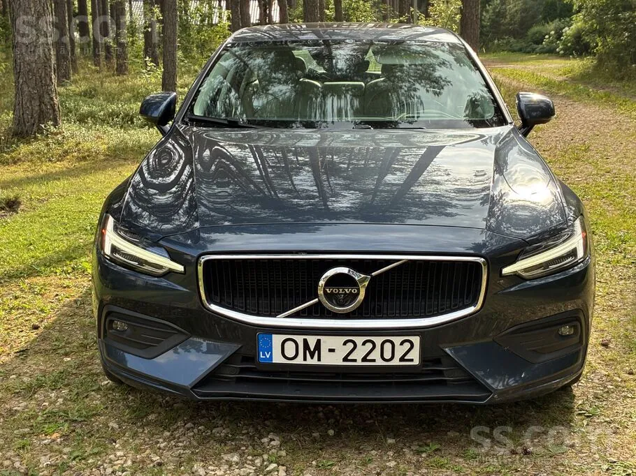 Volvo S60 2021 photo 2