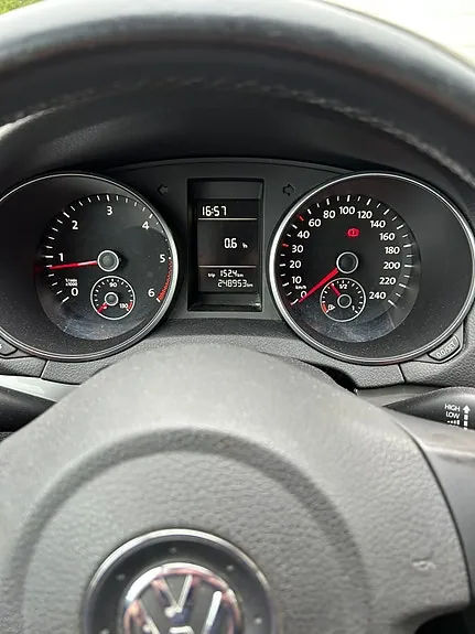 Volkswagen Golf Vi 2010 photo 5