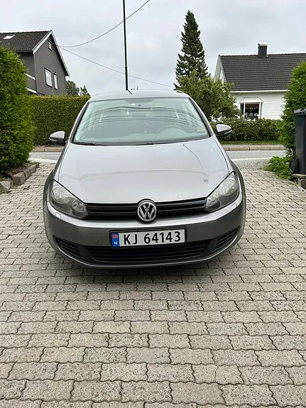 Volkswagen Golf Vi 2010 photo 2