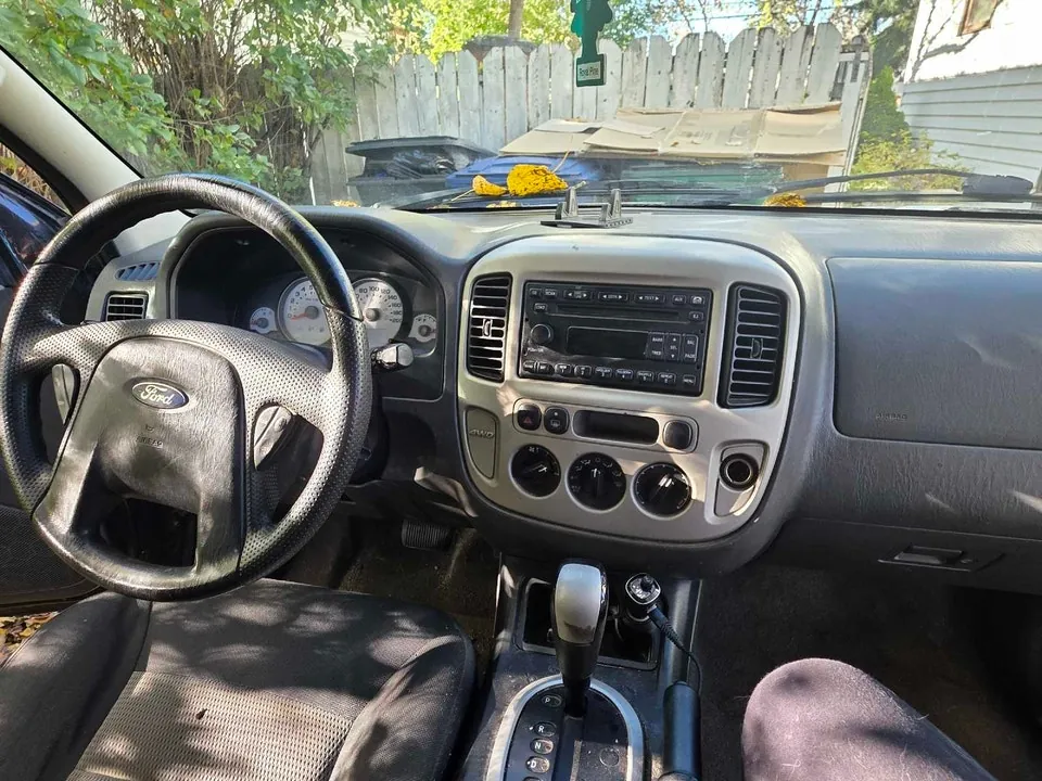 Ford Escape 2007 photo 3