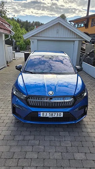 Skoda Enyaq 2023 photo 3