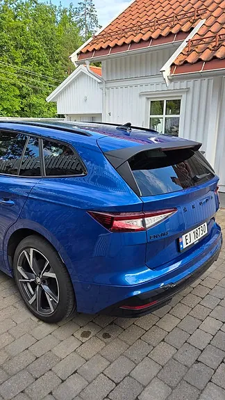 Skoda Enyaq 2023 photo 4