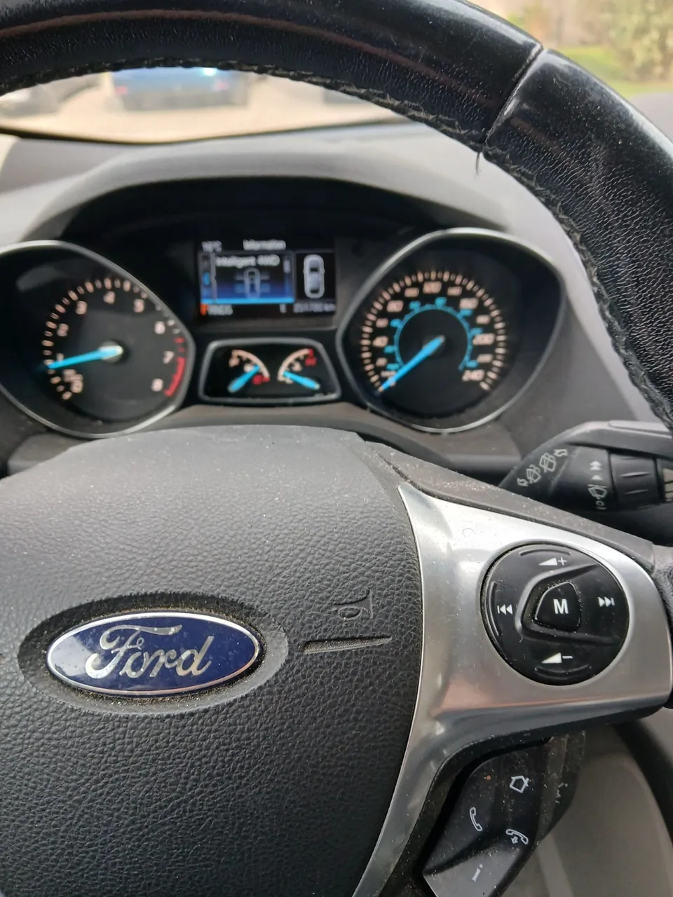 Ford Escape 2013 photo 3