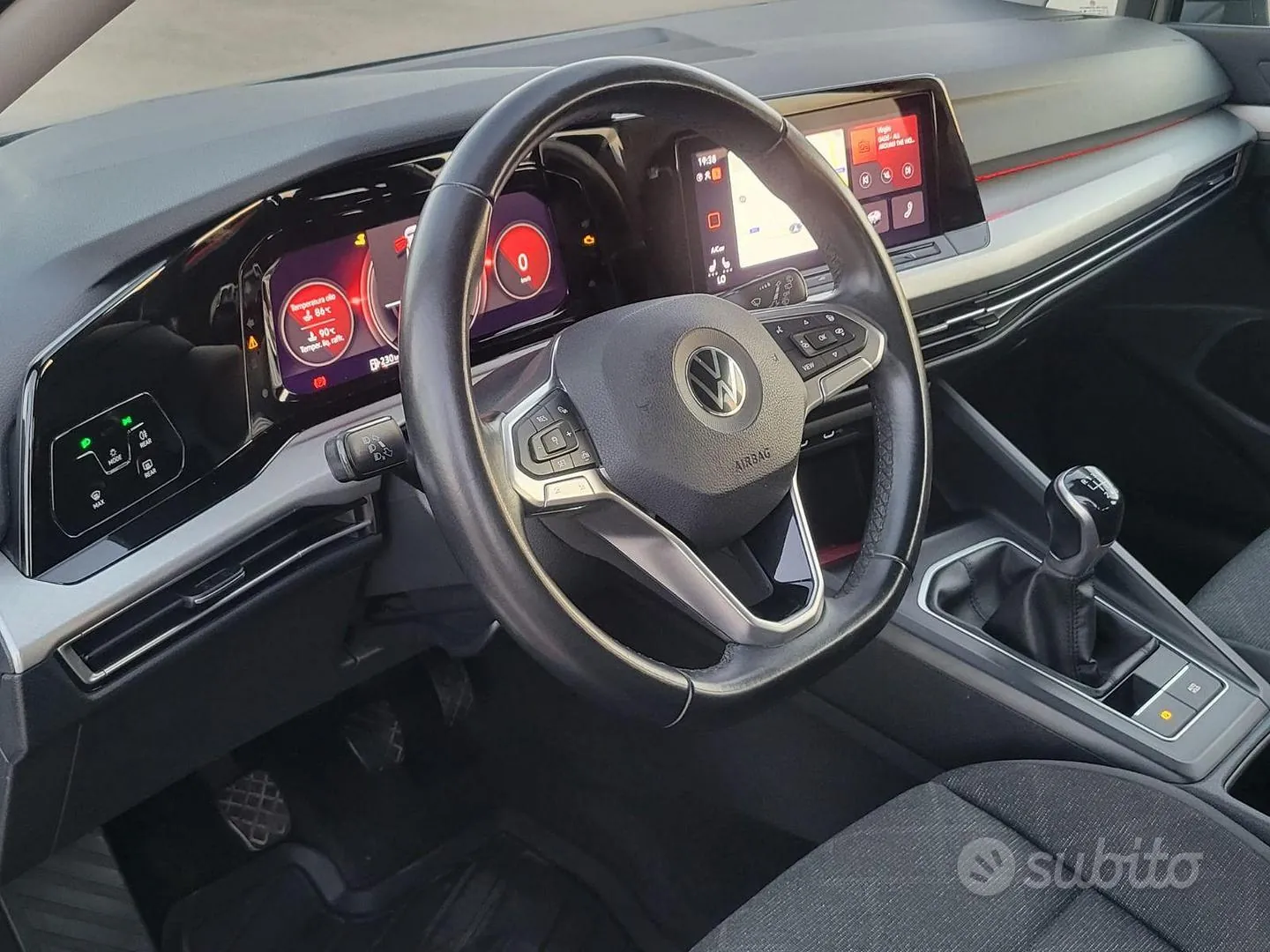 Volkswagen Golf 8 2024 photo 3