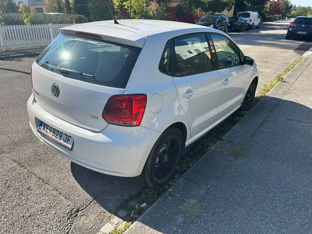 Volkswagen Polo 2010 photo 3