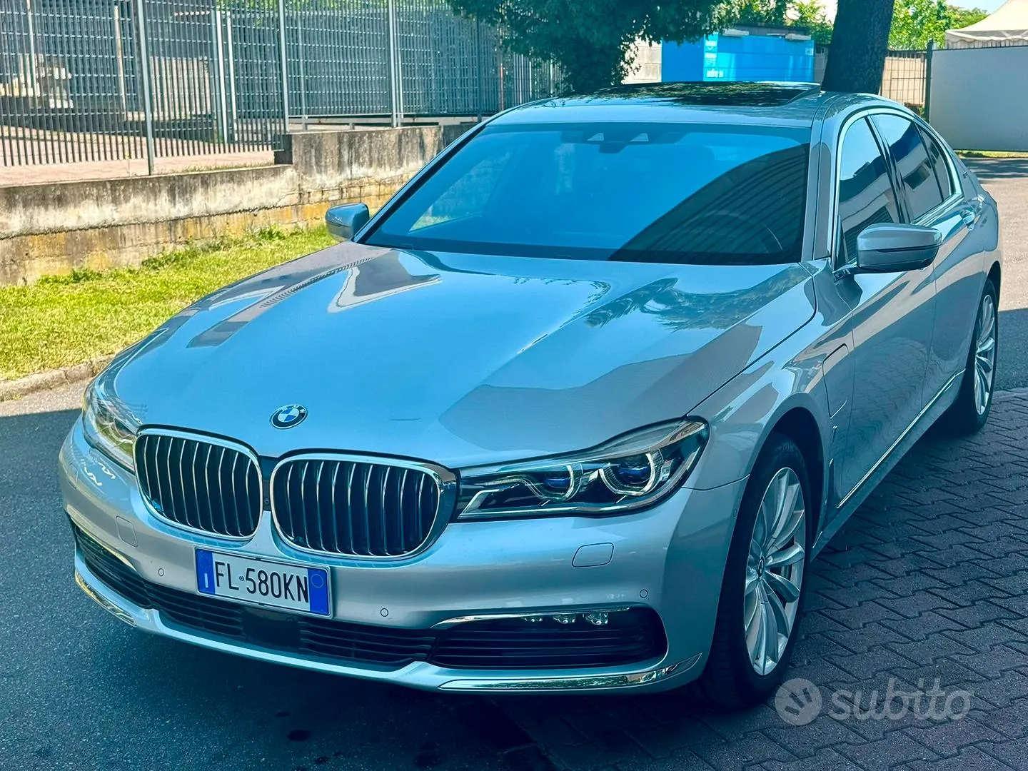 BMW 740E