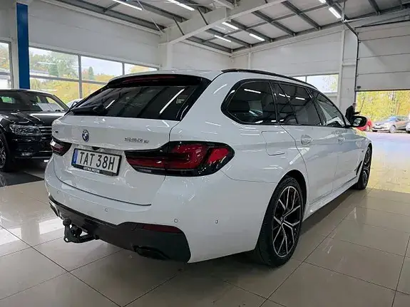 BMW 530E 2022 photo 4