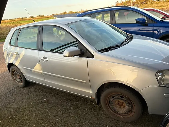 Volkswagen Polo 2008 photo 2