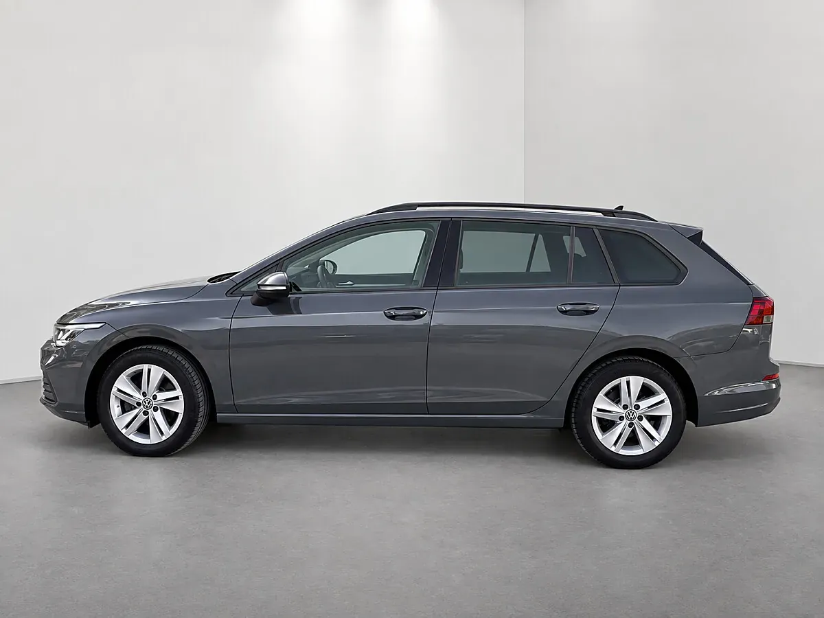Volkswagen Golf 2023 photo 2