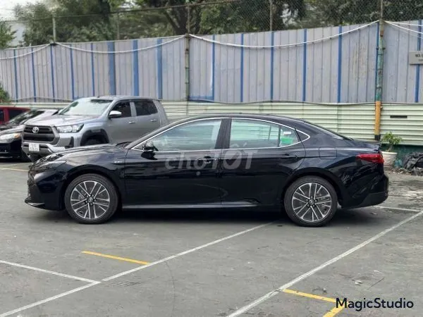 Toyota Camry 2026 photo 2