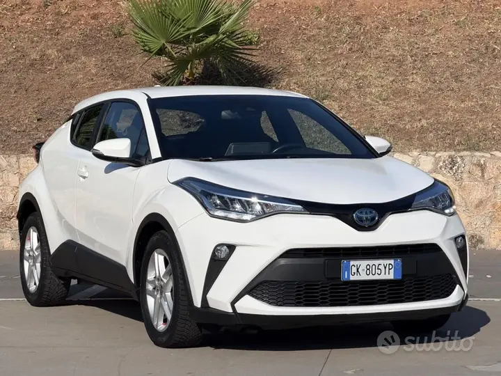 Toyota C-Hr 2022 photo 3