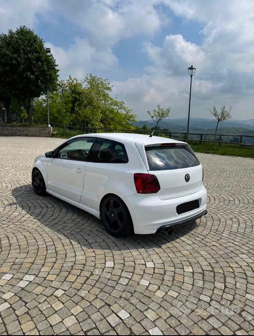 Volkswagen Polo 2011 photo 3