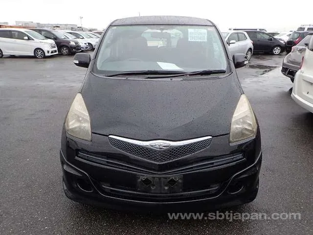 Toyota Ractis 2007 photo 5