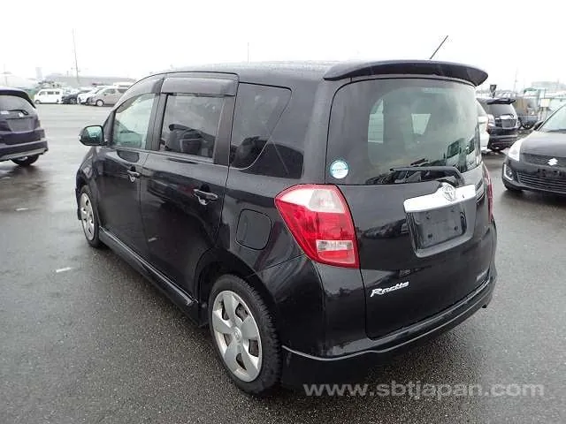 Toyota Ractis 2007 photo 3