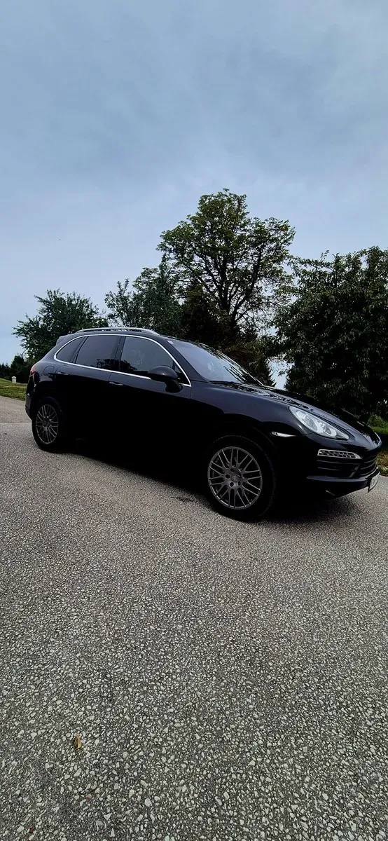 Porsche Cayenne 2010 photo 3