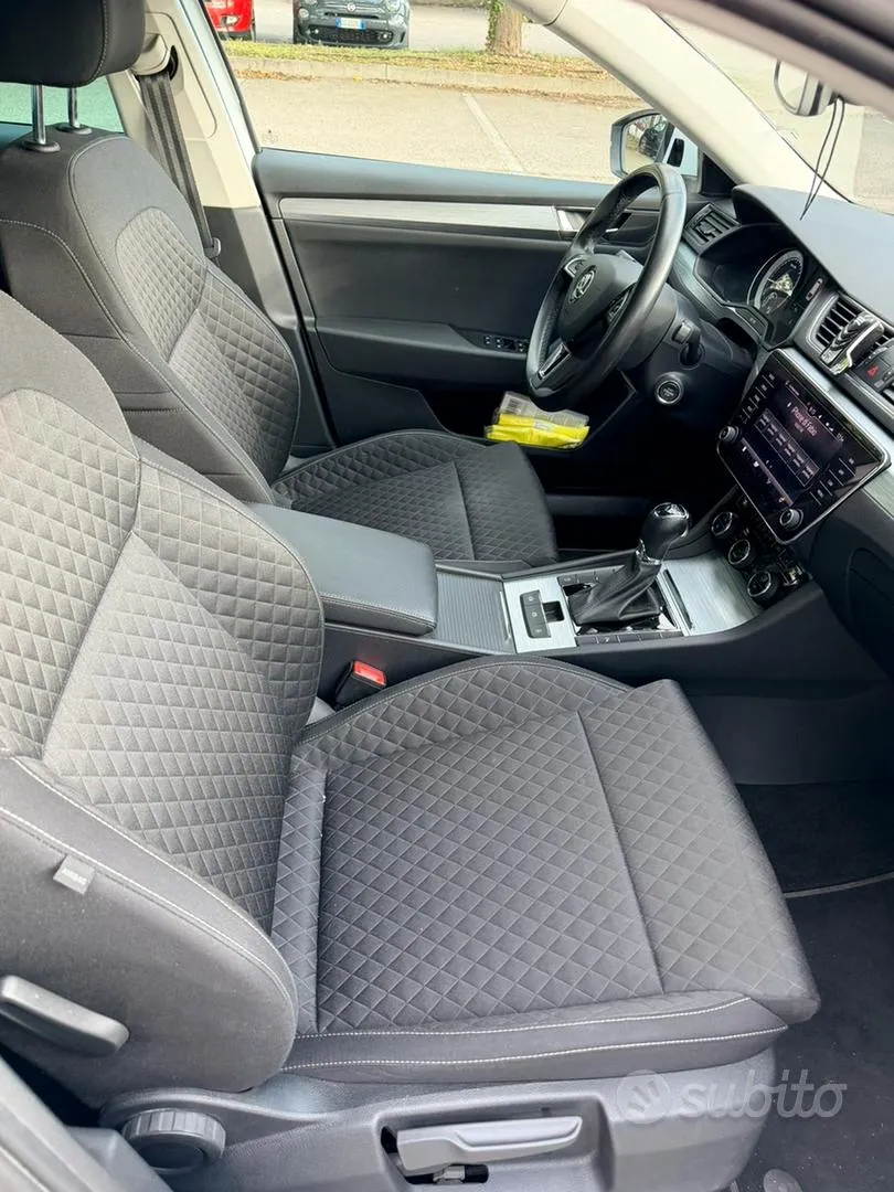 Skoda Superb 2020 photo 3
